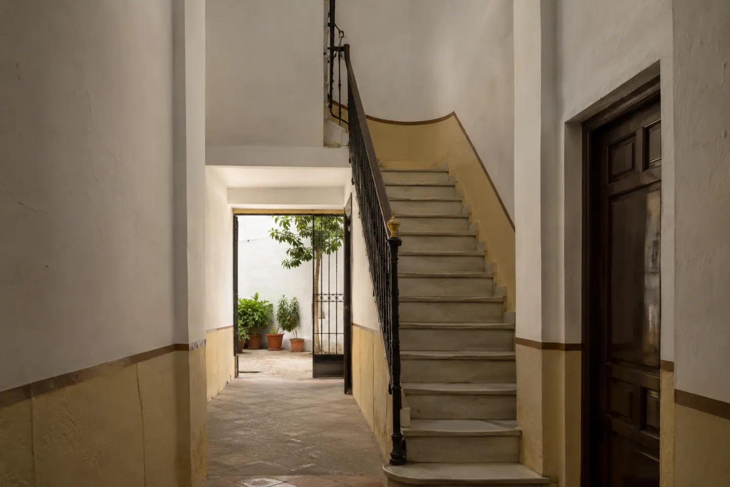 Acceso de edificio residencial
